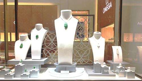 鄭州珠寶店櫥窗設(shè)計(jì)，珠寶店櫥窗布置說明