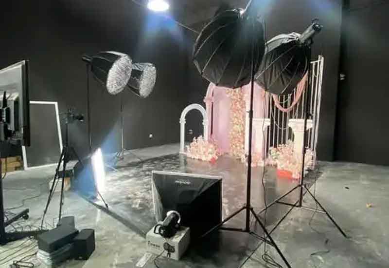 鄭州直播間背景設計:專業形象與視覺吸引力